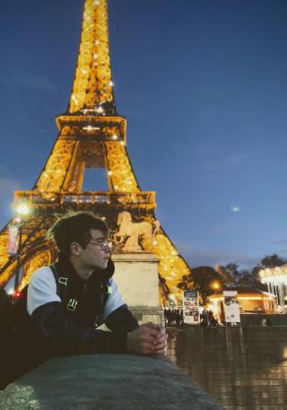 Karsten at the Eiffel Tower watching the river.